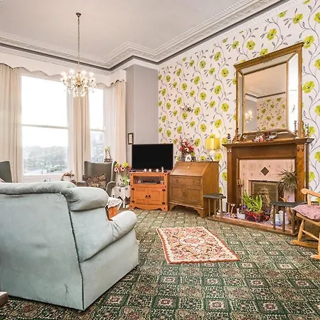 The Grosvenor Guest house Scarborough